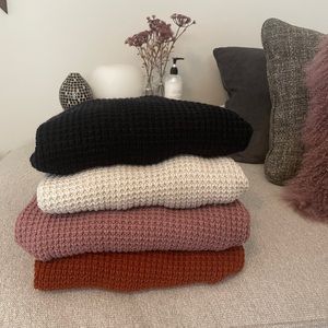 4 oversized sweaters